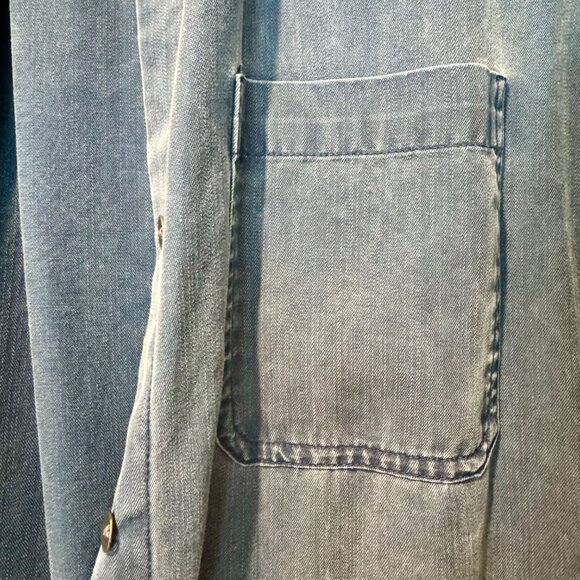 OLD NAVY Distressed Blue "Boyfriend" Button-Down - Picture 4 of 6